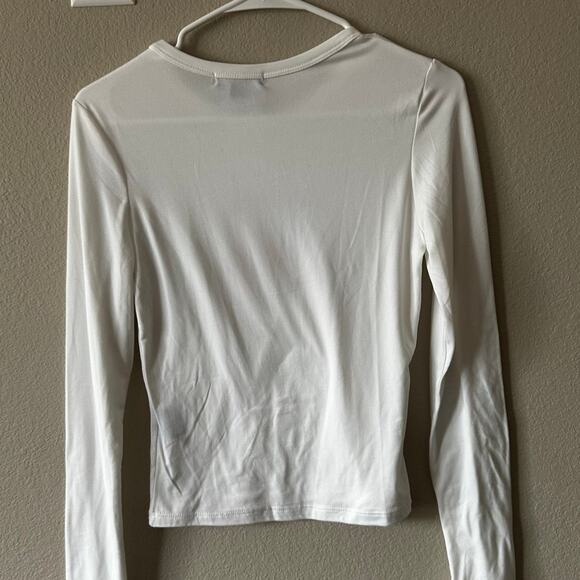 NWT Juniors Harper & Ivy Winter Bear Long Sleeve Graphic T Shirt sz S - Picture 2 of 3